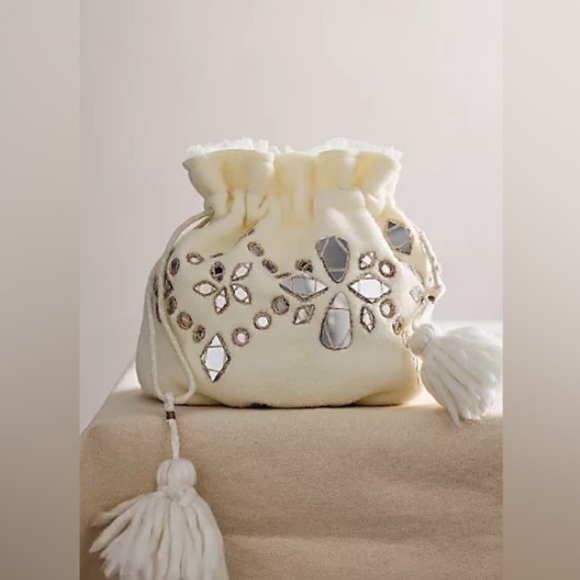 Free People Handbags - Free People Cute Tassel Sac...Cute Wristlet / Gift Sac  NWT Cream